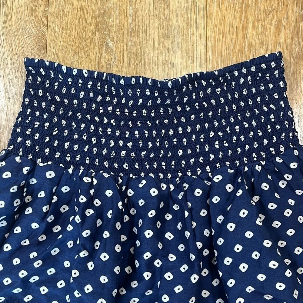 Vineyard Vines Navy Tiered Mini Skirt Stingray Print EUC Sz Medium M Elastic